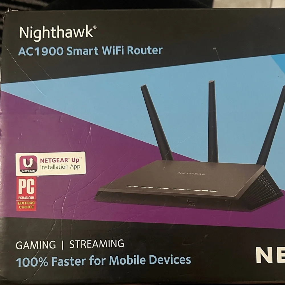 NETGEAR Nighthawk AC1900 WiFi Router - Black - Picture 1 of 7